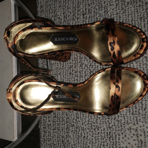 Jessica Rich Leopard Platforms sz 39/9 - Picture 4 of 7
